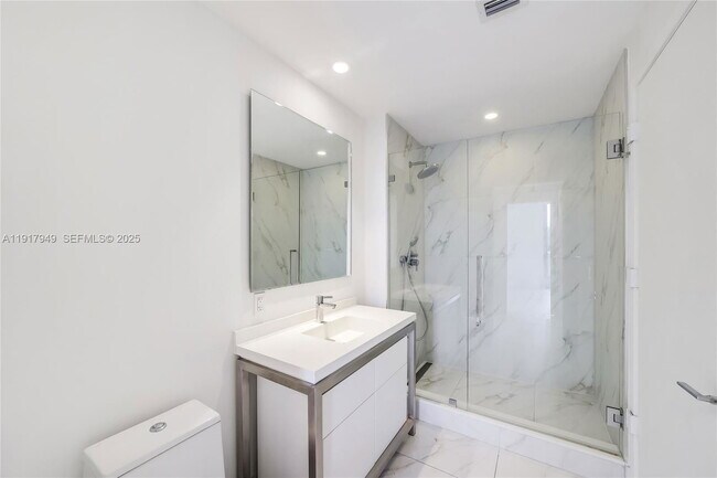 Building Photo - Metropica Way, Sunrise, FL 33323 - 2 BR 2 BA condo