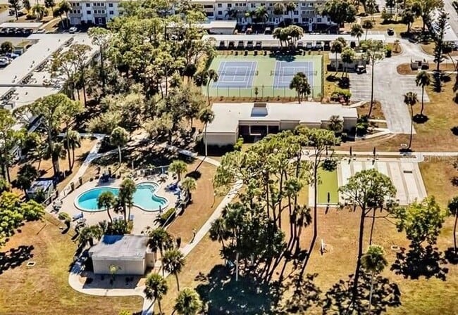 Building Photo - 21267 Gertrude Ave