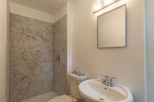 Building Photo - 725 Cumberland St