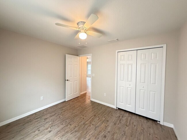 Building Photo - Awesome 3 BD/2BA Home in Beautiful Ocala!!!