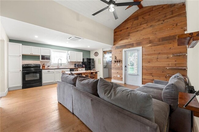 Building Photo - 948 Margaret Pl NW