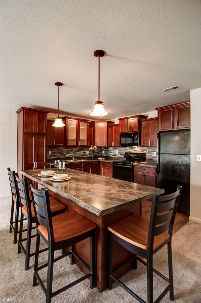 Building Photo - 787 Burcham Dr
