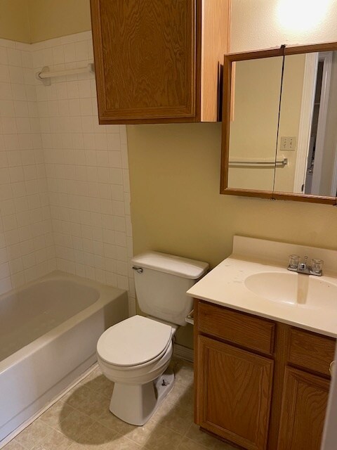 Bathroom #1 - 343 Stone Hill Dr