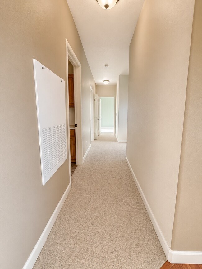 Building Photo - 6800 N Spurwing Loop