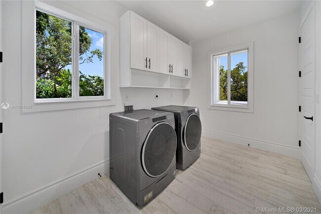 Building Photo - 2 Flamingo Hammock Rd