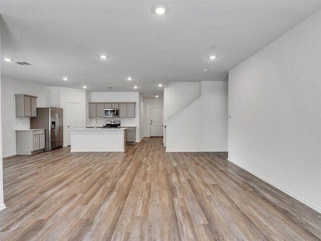 Building Photo - 24863 Springbluff Vly