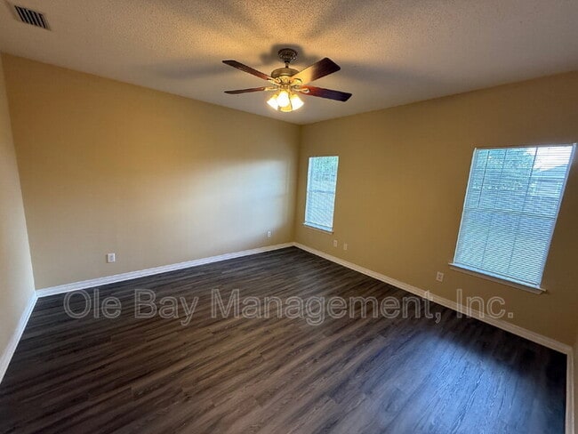 Building Photo - 8732 Fangorn Rd