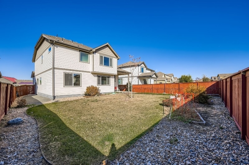 Building Photo - 1845 Sunset Vista Dr