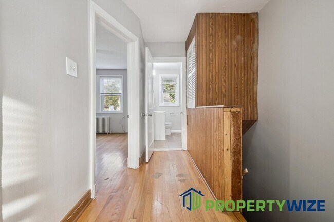 Building Photo - 5961 Benton Heights Ave