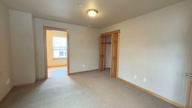 Building Photo - 255 29th St