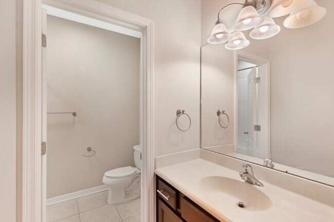 Building Photo - 7410 S Fitzgerald St