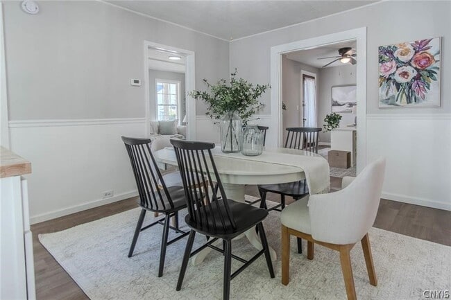 Building Photo - 406 Stone St