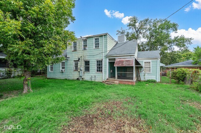 Building Photo - 217 Boulevard Pl