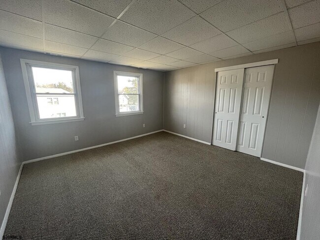 Building Photo - 104 Minnetonka Ave