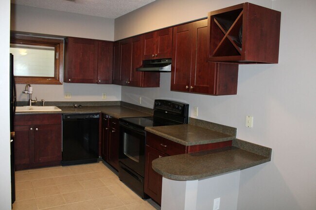 Building Photo - 8501 Morning Glory Ln