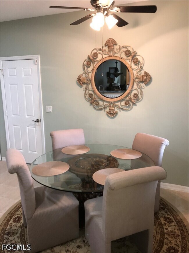 Building Photo - 9600 Roundstone Cir