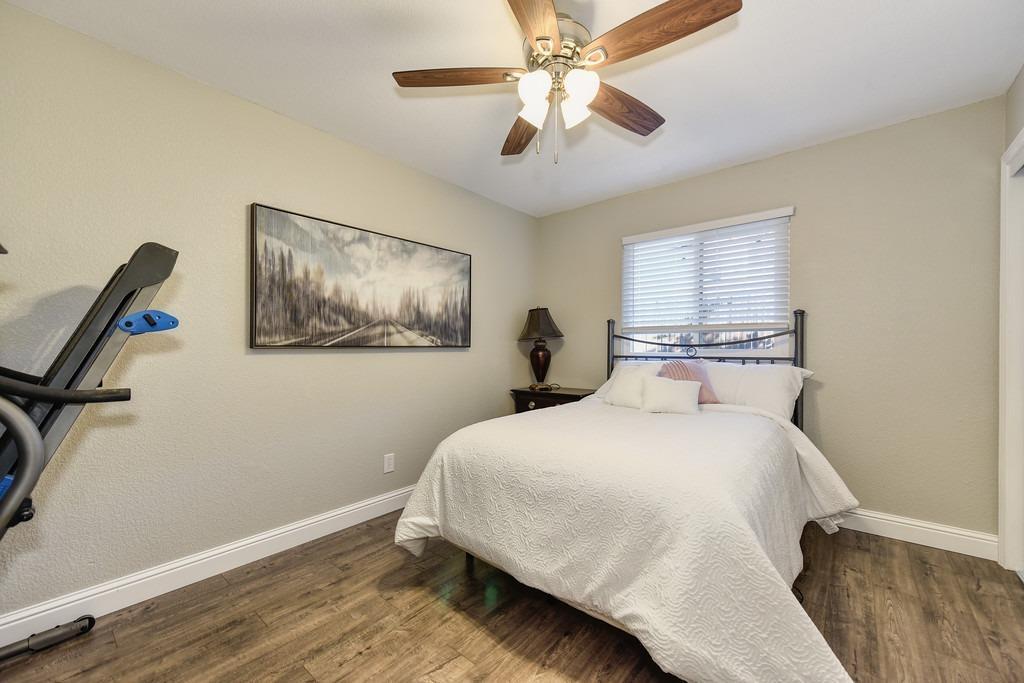 Building Photo - 8313 Crossoak Way