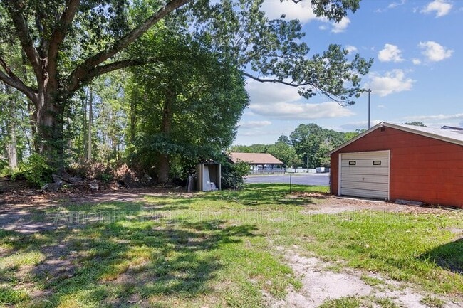 Building Photo - 1405 Todds Ln