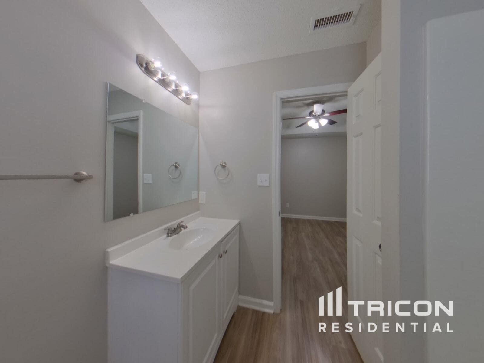 Building Photo - 6009 Brick Landing Dr