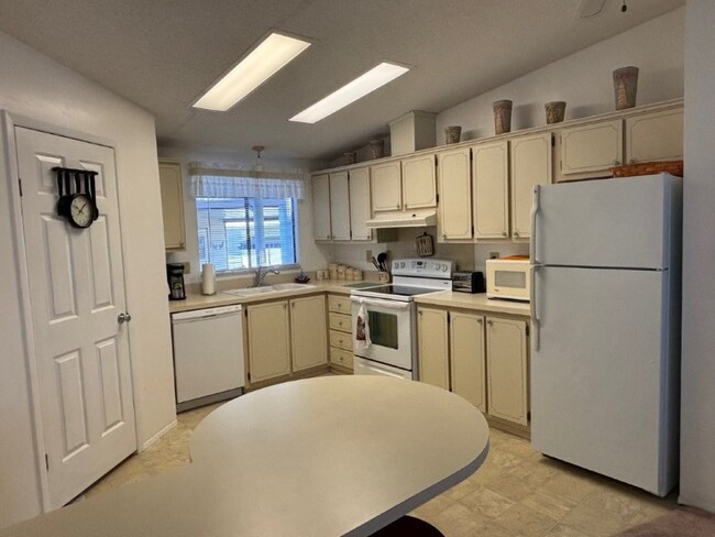 Building Photo - 617 Webb Way
