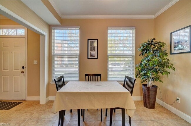 Building Photo - 4112 Killam Ave