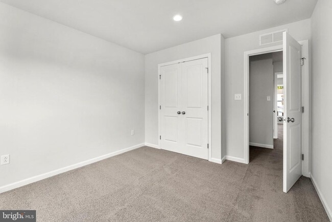 Building Photo - 3091 Herr St