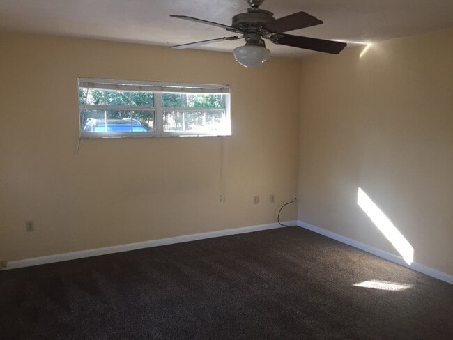 Building Photo - 3 Bdr 2 Ba Concrete Block Home on One Acre