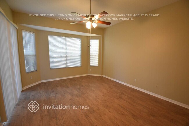 Building Photo - 272 Churchill Dr