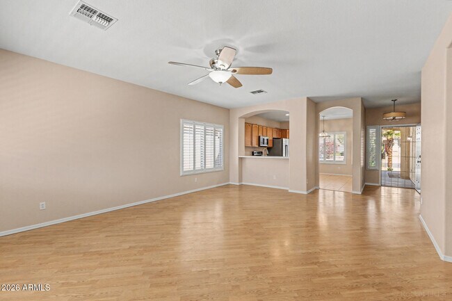 Building Photo - 8373 W Mary Ann Dr