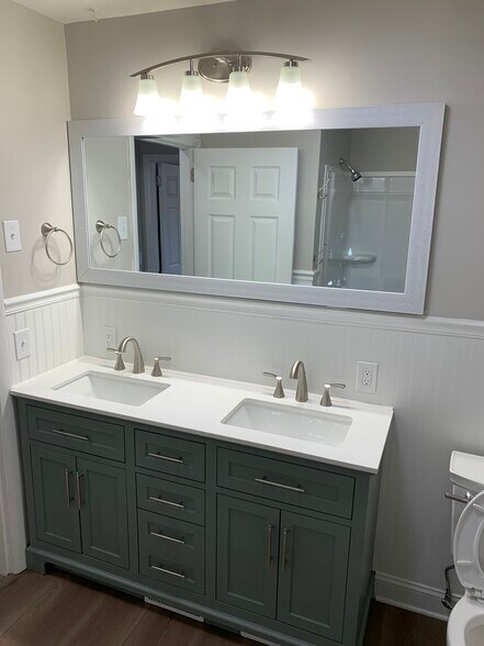 Building Photo - 276 Bonnasprings Dr