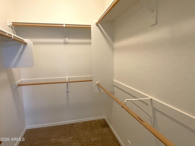 Building Photo - 955 E Knox Rd