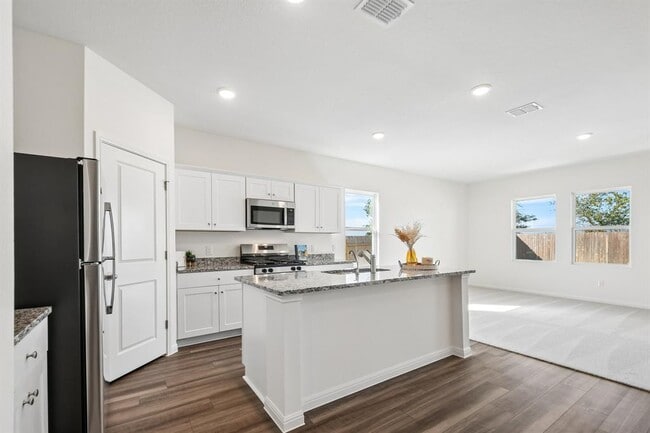 Building Photo - 1305 Morris Lp