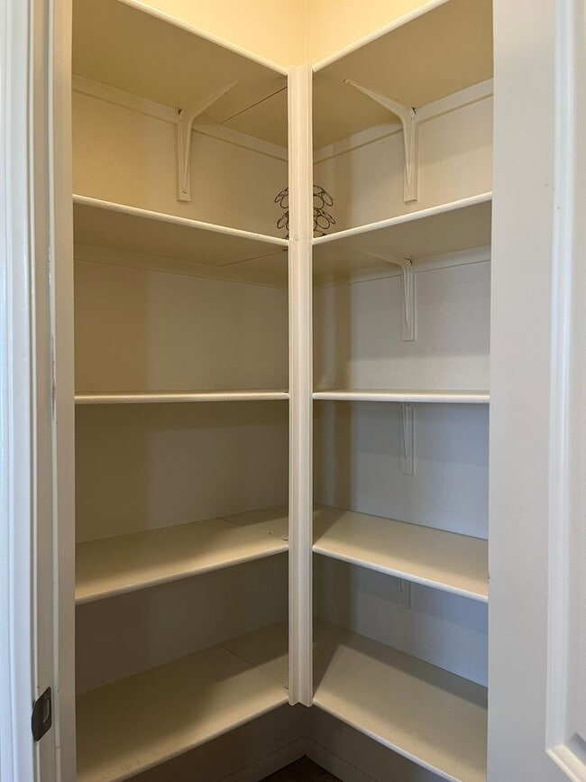 Building Photo - 3 bedroom 2 bathroom Home available in 55+...