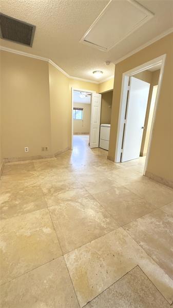 Building Photo - 2126 Discovery Cir W