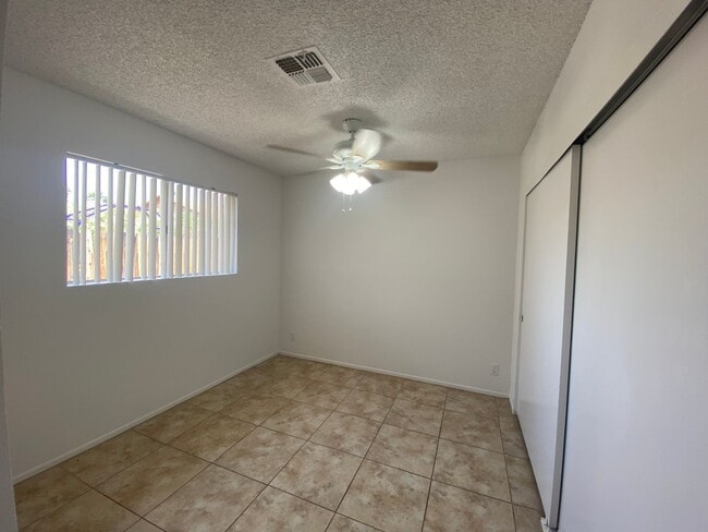 Building Photo - *DONT MISS OUT ON THIS GREAT MOVE IN SPECIAL! 1/2 OFF OF FIRST FULL MONTHS RENT!!