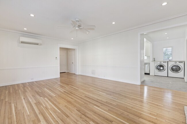 Building Photo - 9756 W Olympic Blvd