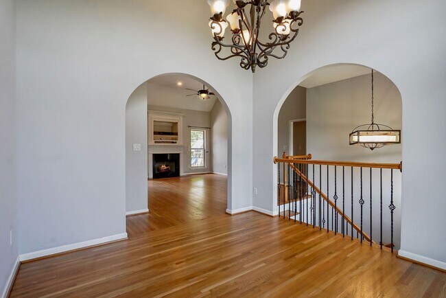 Building Photo - 3153 Cahaba Park Dr