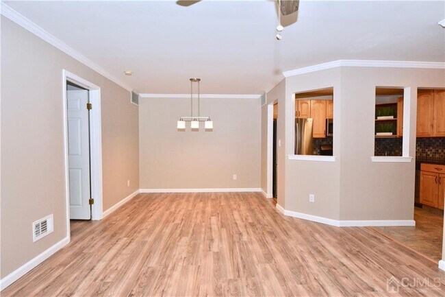 Building Photo - 1209 Stoneridge Cir