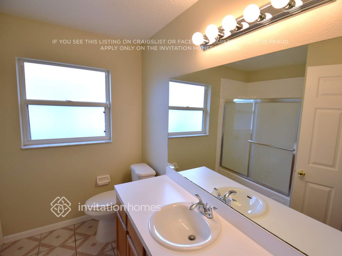 Building Photo - 4508 Oakton Dr