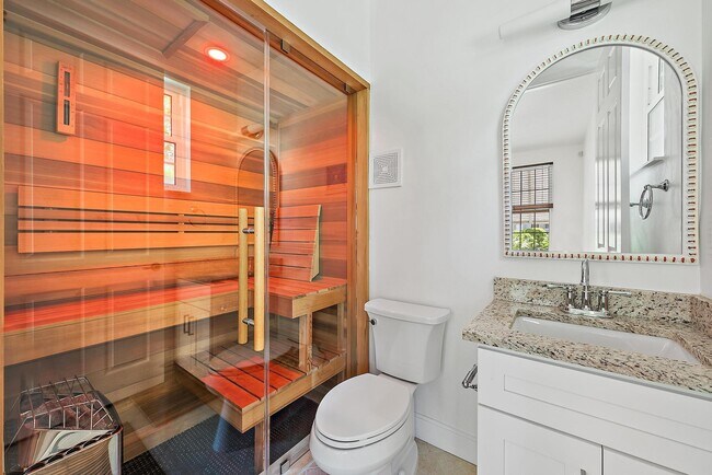 Building Photo - 1522 Limetree Bay Ave