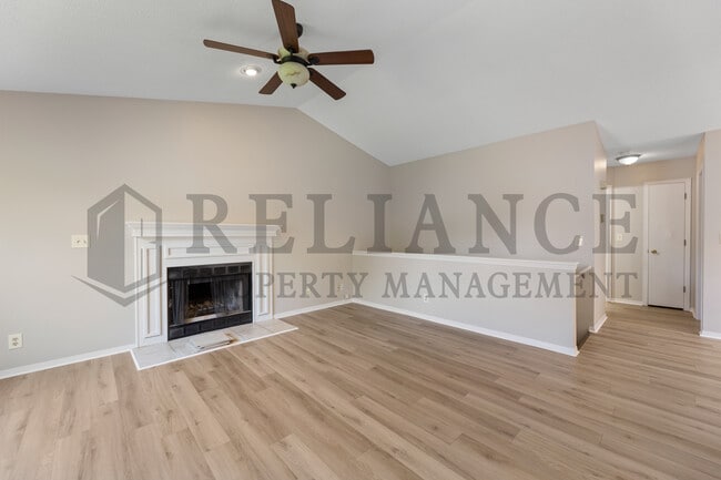 Building Photo - 6534 E 39th Ct N