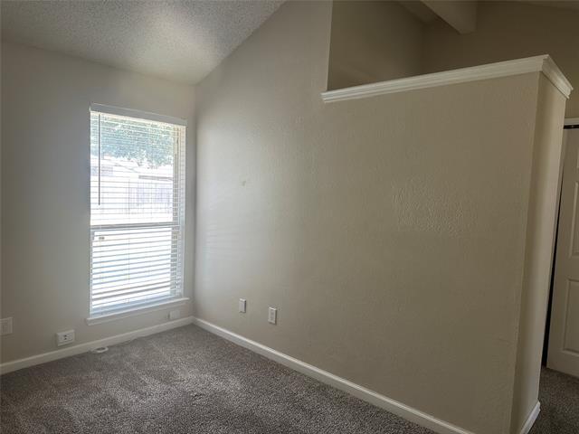 Building Photo - 2305 Dalewood Ln