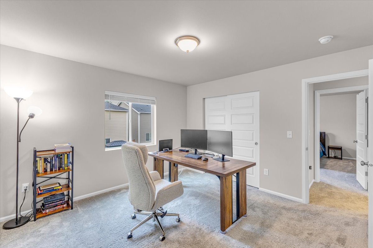 Building Photo - 1521 10th Pl