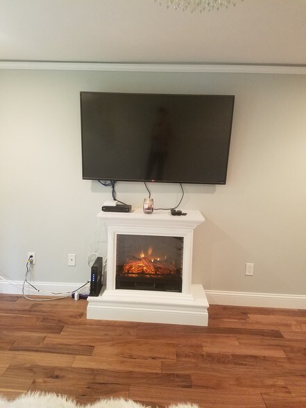 Building Photo - 1 Silvestri Cir