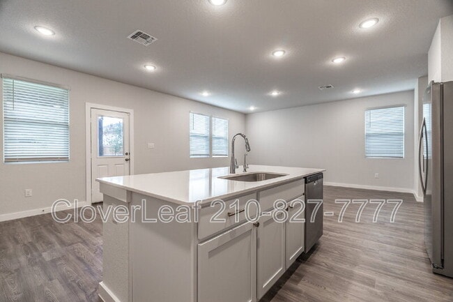 Building Photo - 5711 Topaz Wy