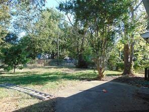 Building Photo - 729 Goldwood Dr