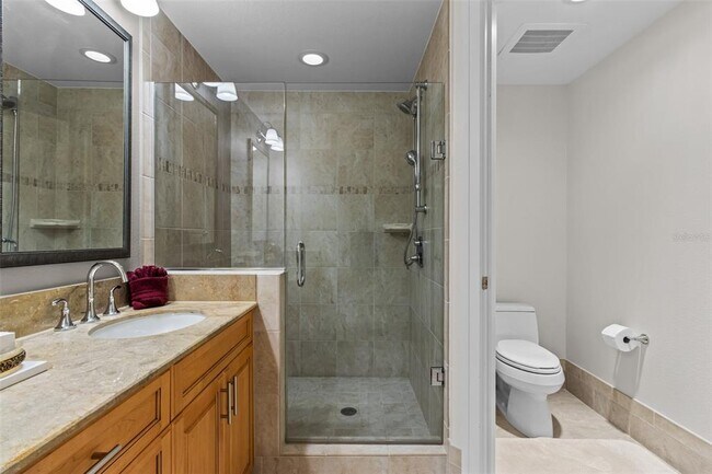 Building Photo - 331 Cleveland St