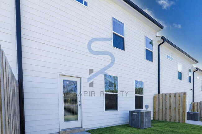 Building Photo - Move in before February 28th and choose your reward: a $250 Amazon Gift Card or a 55" Smart TV!