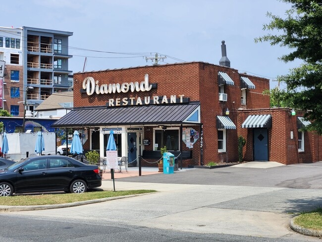 Building Photo - 1415 Hamorton Pl