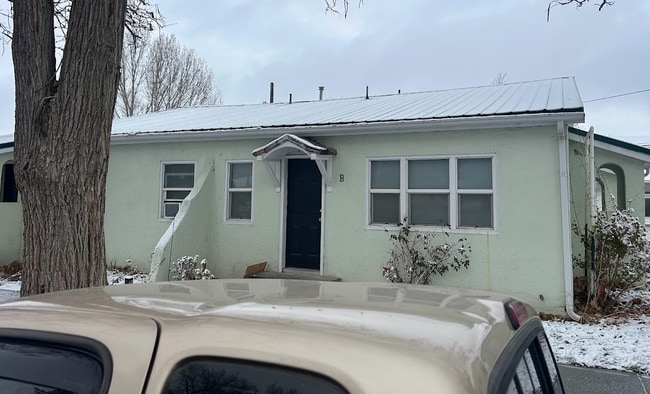 Building Photo - 418 W 13th St